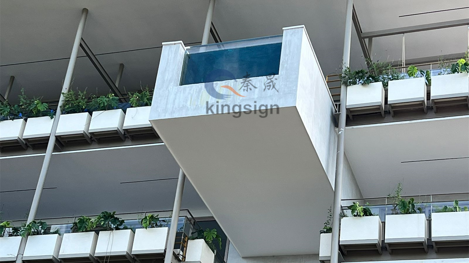 Folha acrílica Kingsign para projeto de piscina de hotel