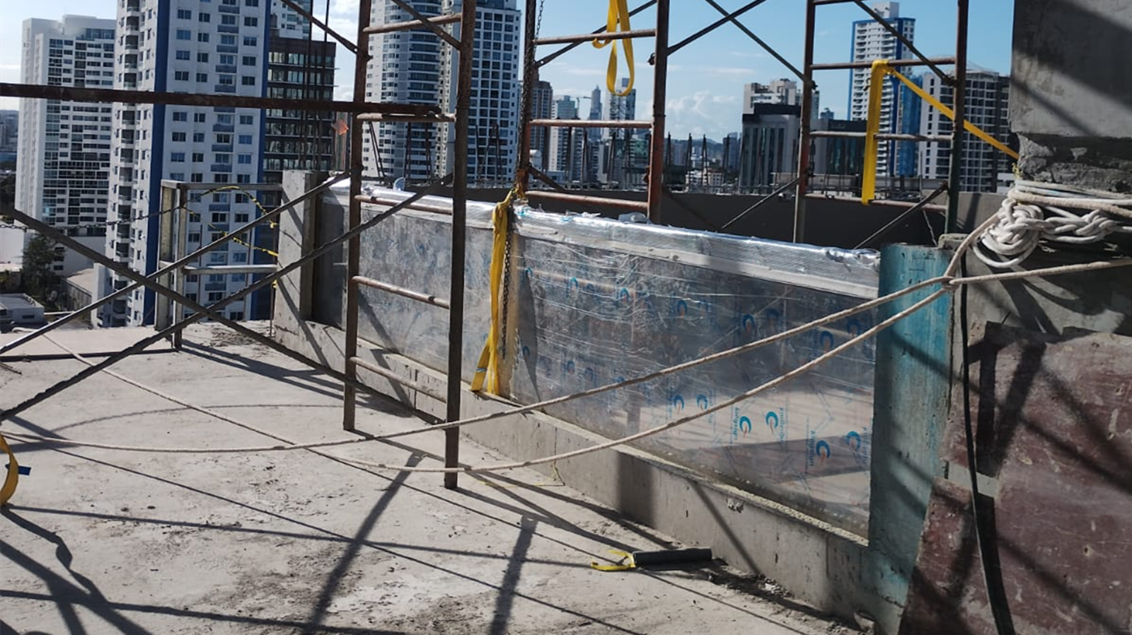 Painel acrílico de 100 mm de espessura para janela de piscina externa